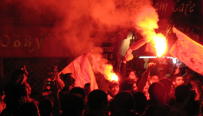 Most Terrifying Football Fans Galatasaray