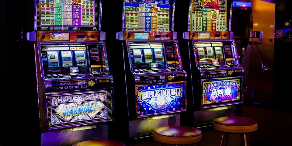 Play Slot Machines Online