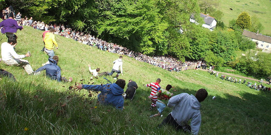  Gloucestershire Cheese Rolling, cheese rolling, Gloucestershire, Gloucestershire Cheese rolling festival 2020, online betting, gambling news, gamingzion.com