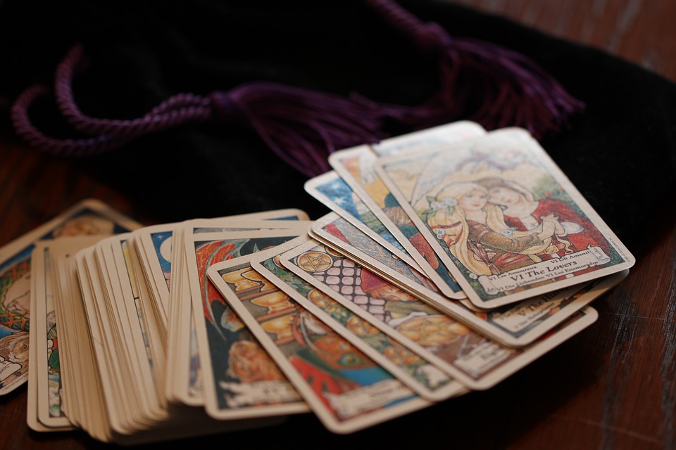  Gambling Spells and Rituals, gambling spells that work, betting online, gambling chants, gambling online, gambling spells, GamingZion.com, occult gambling, occult spells, online casinos, online casinos in the US, online gambling