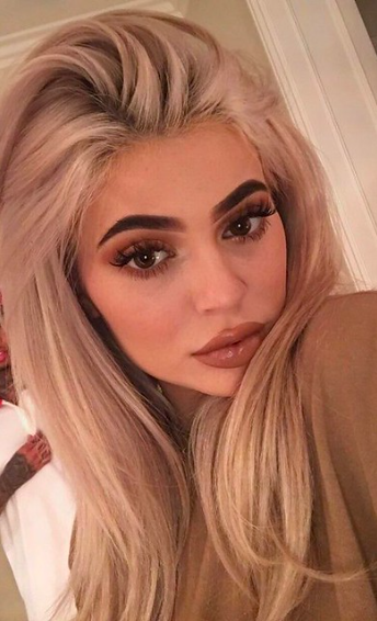 22BET Sporstbook, Bet on Kylie, betting odds, betting predictions, betting tips, GamingZion, Instagram, Jenner, Kardashian, online gambling sites in the US, sportsbooks, weird bets, kylie jenner betting odds, kardashian betting odds, bet on kylie jenner