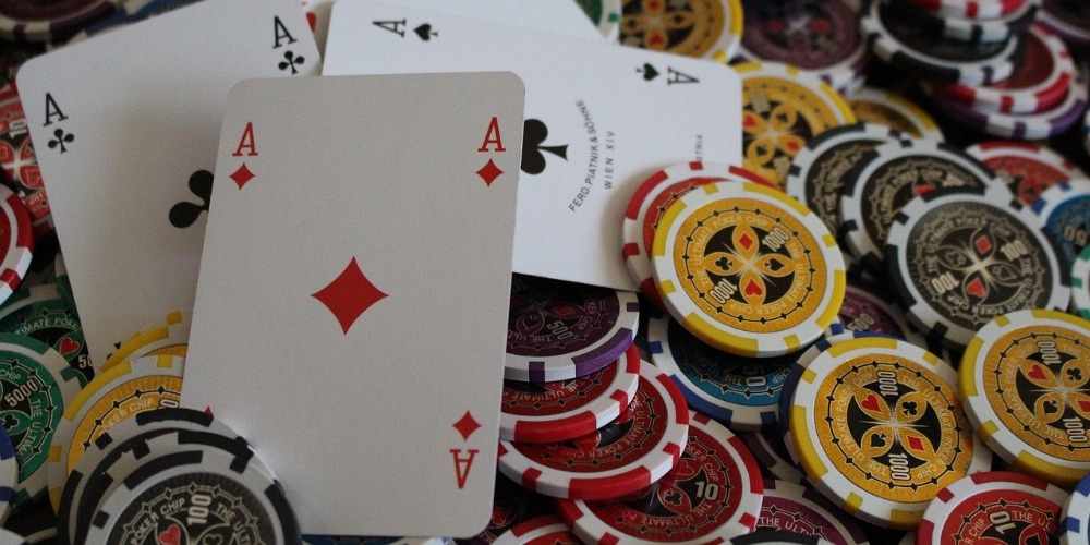 how poker tournaments work